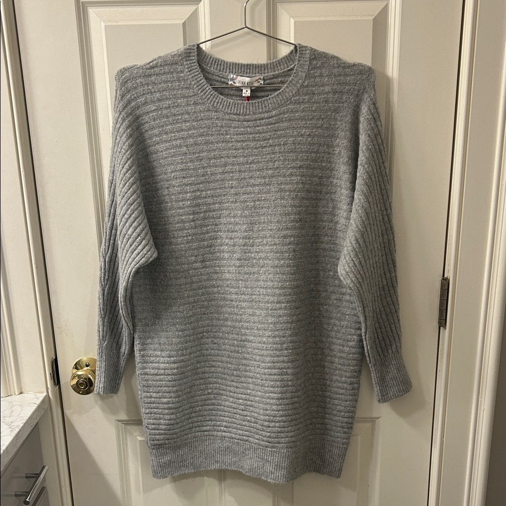 Pink Rose Light Gray V-Neck Ribbed Sweater